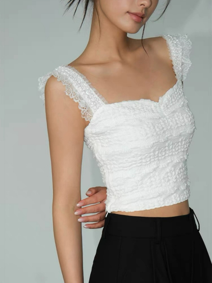 Feliciona Lace Trim Sweehear Crop Top