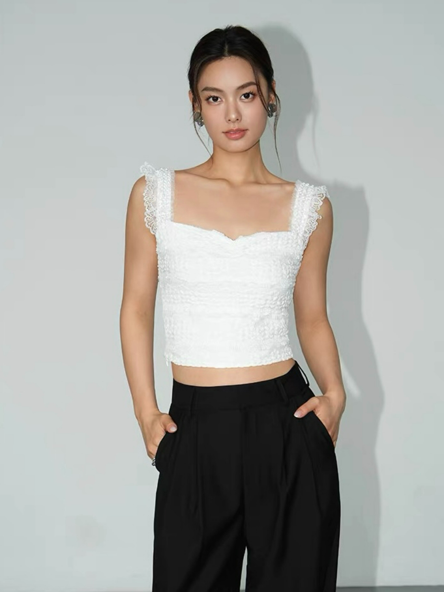 Feliciona Lace Trim Sweehear Crop Top