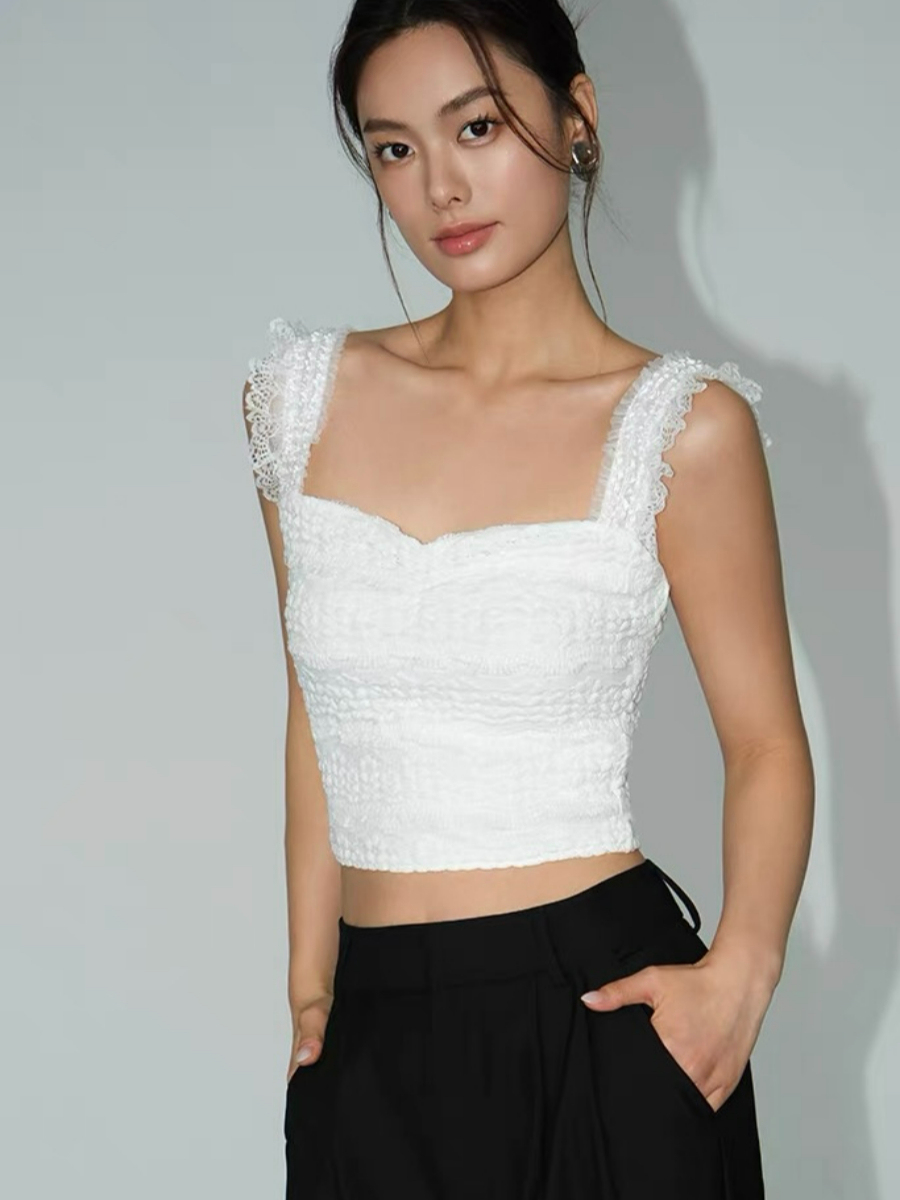 Feliciona Lace Trim Sweehear Crop Top