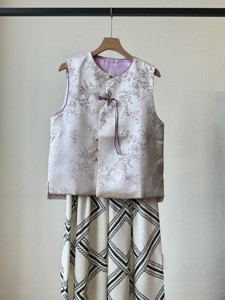 Shuang Zi Oriental Vest