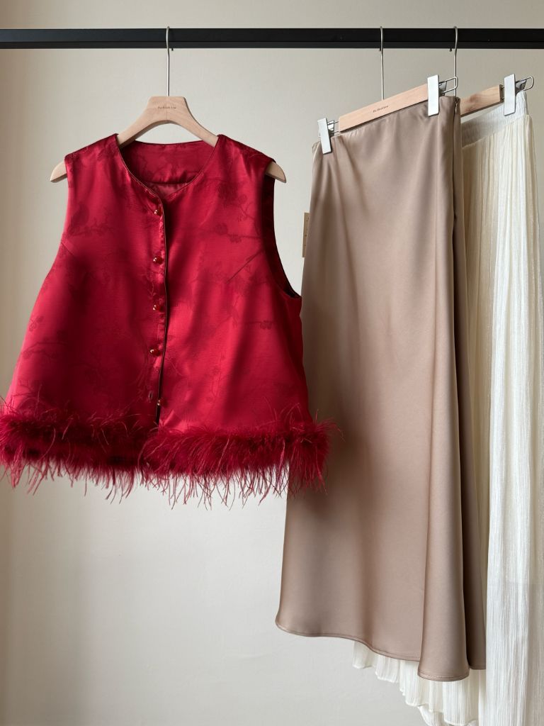 Shuang He Feather Trim Oriental Vest