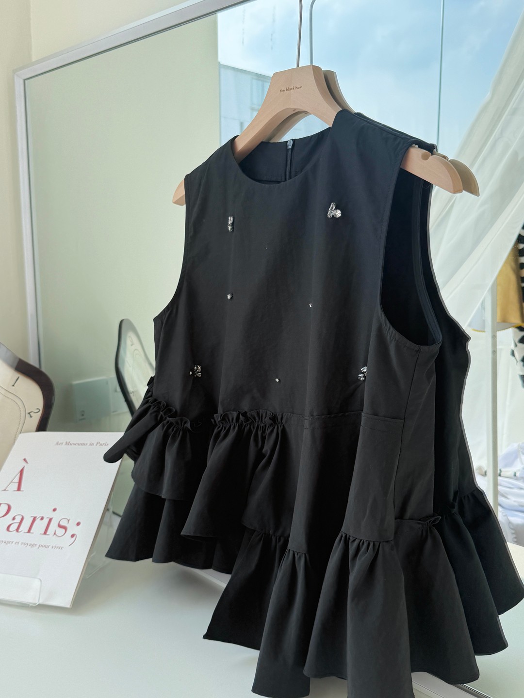 Viktoria Asymmetrical Ruffle Hem Top