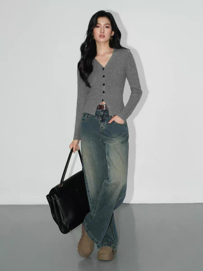 Jovany V-Neck Knit Top-The Black Bow-
