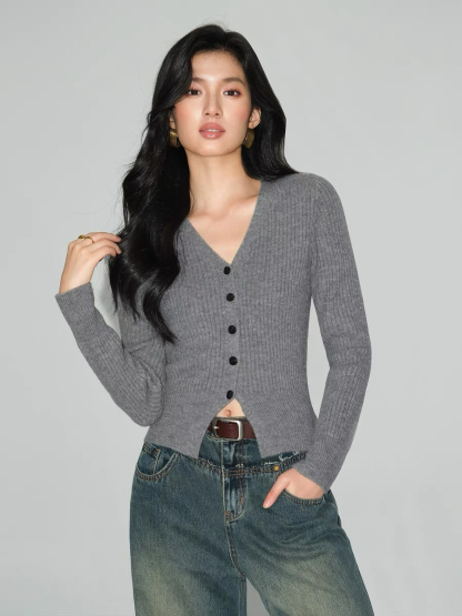 Jovany V-Neck Knit Top-The Black Bow-