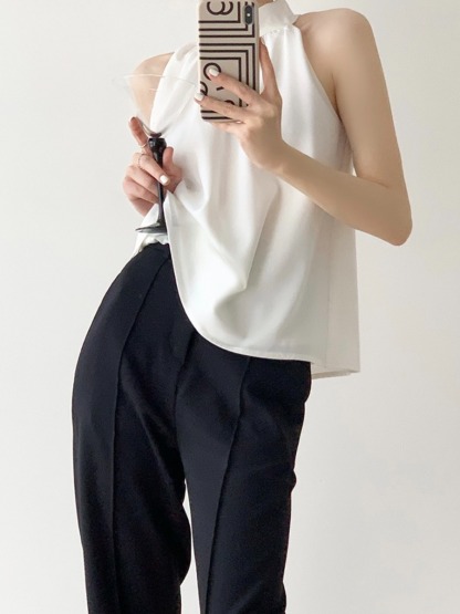 Jaleesa Minimalist Halter Neck Top-The Black Bow-