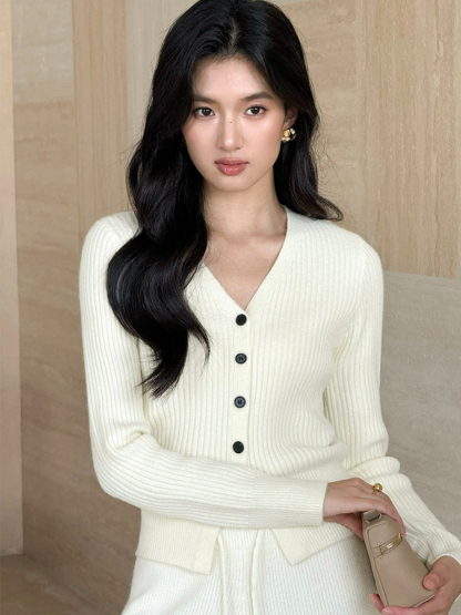 Jovany V-Neck Knit Top-The Black Bow-