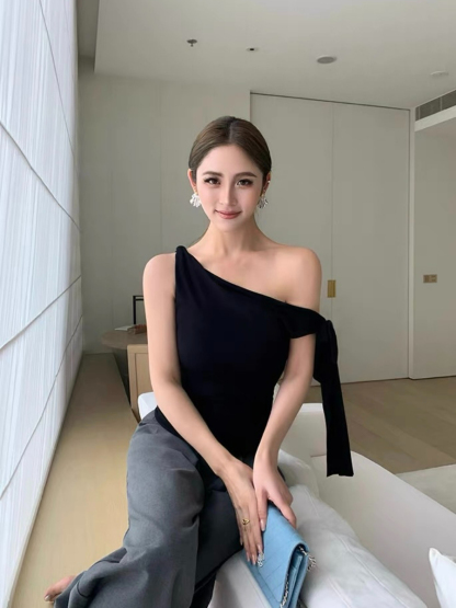 Finnley Convertible Neckline Top