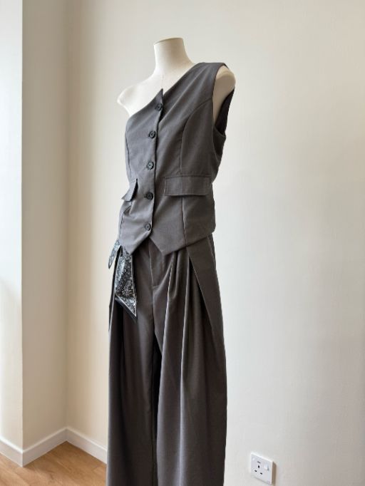 Levi One Shoulder Vest & Pants Set with Scarf