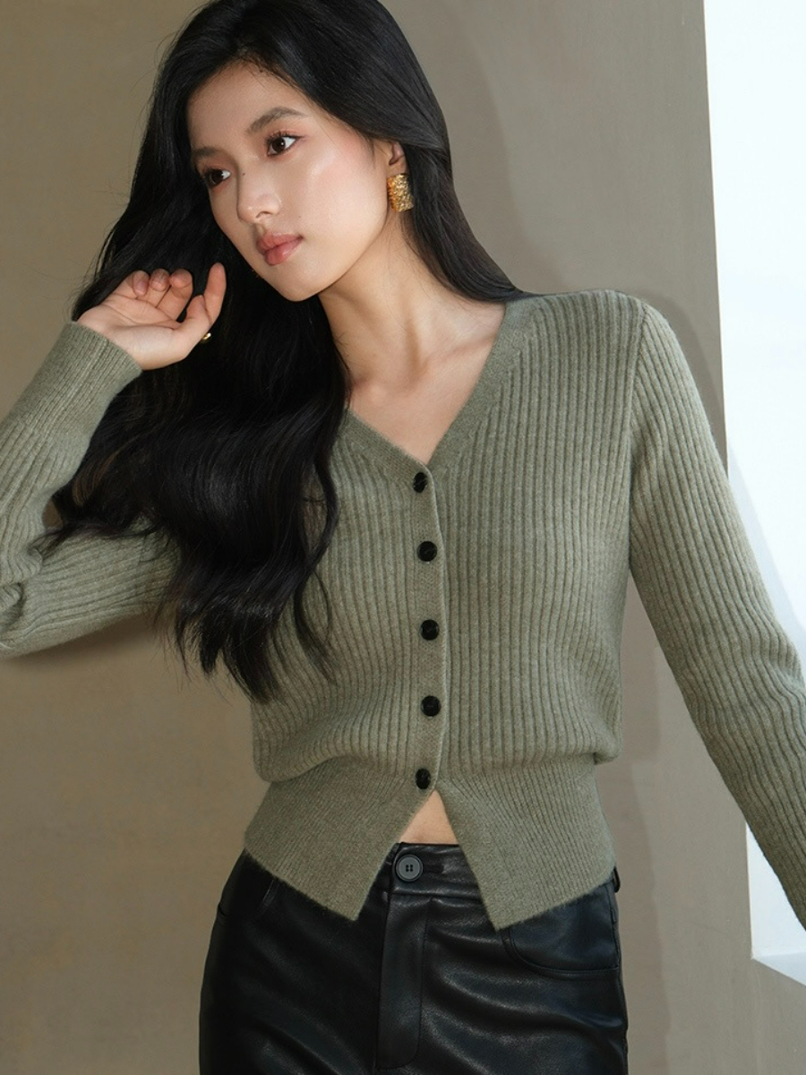 Jovany V-Neck Knit Top-The Black Bow-