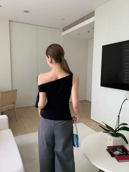 Finnley Convertible Neckline Top