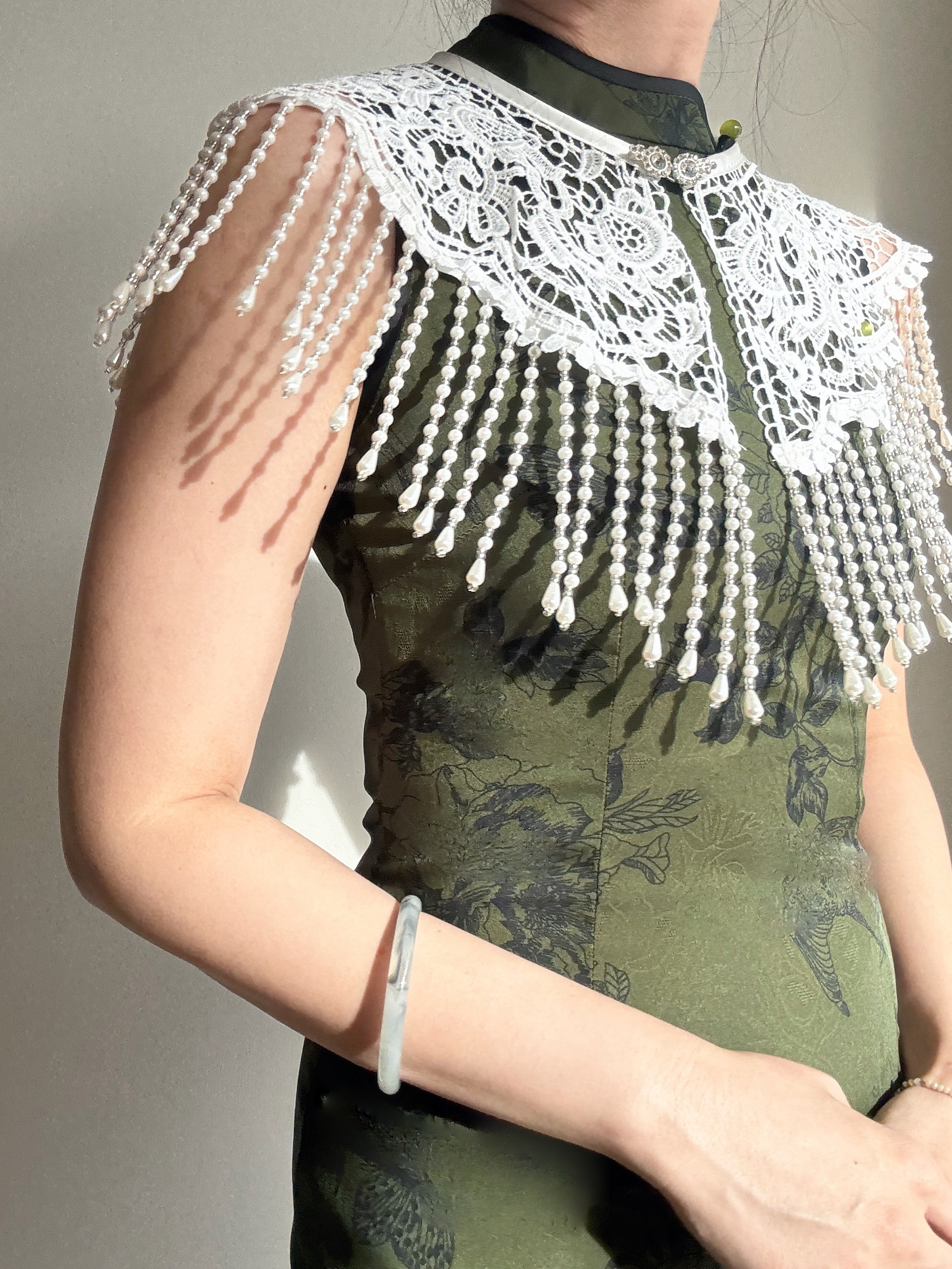 Ci Ju Pearly Lace Shawl