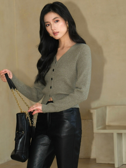Jovany V-Neck Knit Top-The Black Bow-