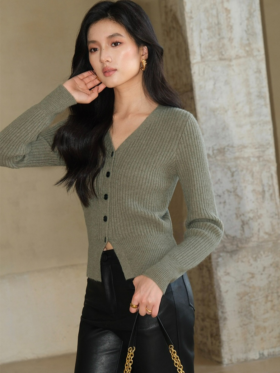 Jovany V-Neck Knit Top-The Black Bow-
