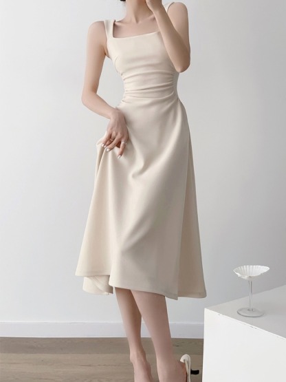 Nashla Square Neck Fit & Flare Dress -The Black Bow-