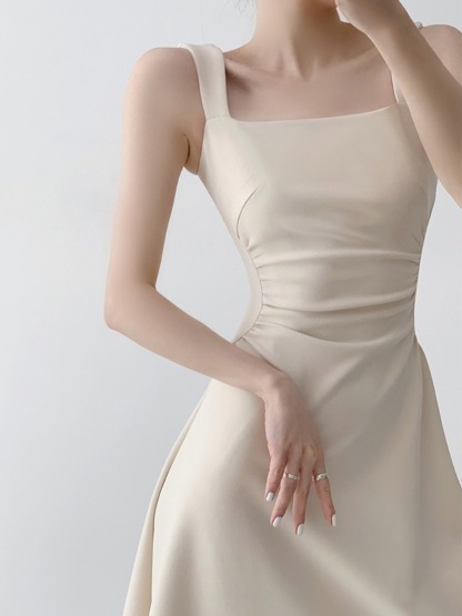 Nashla Square Neck Fit & Flare Dress -The Black Bow-