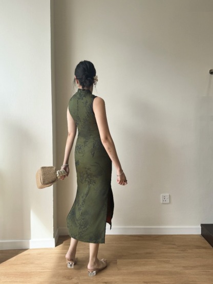 Li Yuan Floral Printing Cheongsam