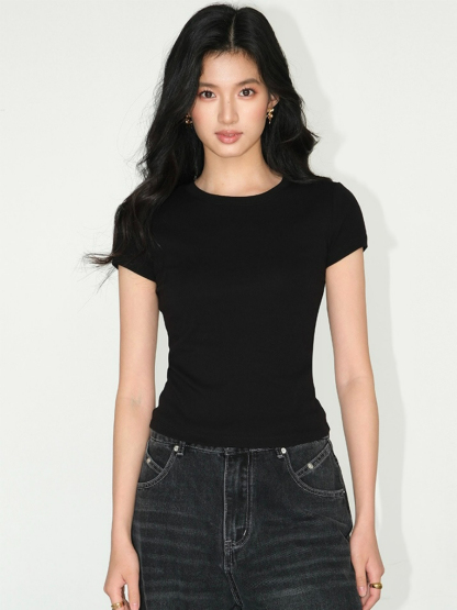 Jordy Classic Fit Tee-The Black Bow-
