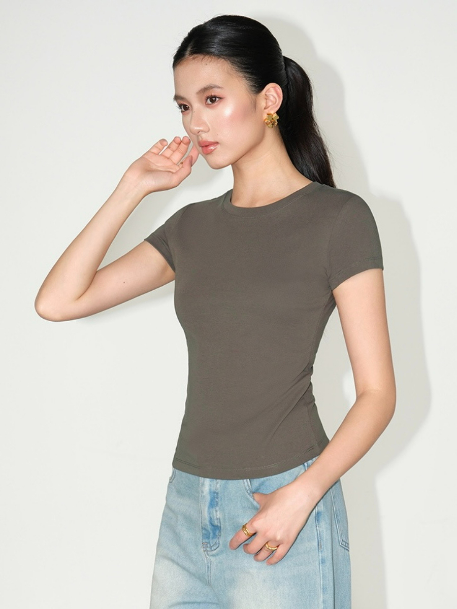 Jordy Classic Fit Tee-The Black Bow-