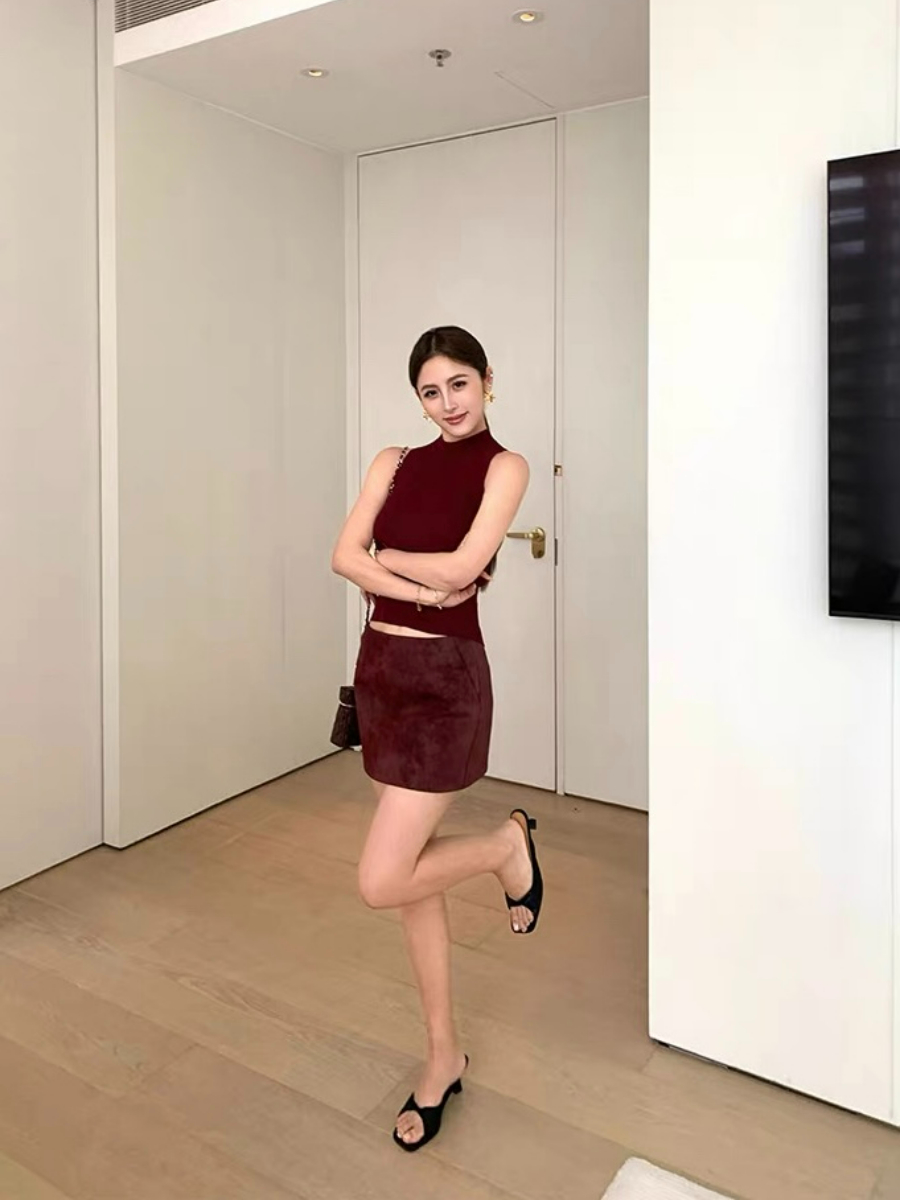 Ferna Mock Neck Sleeveless Knit Top