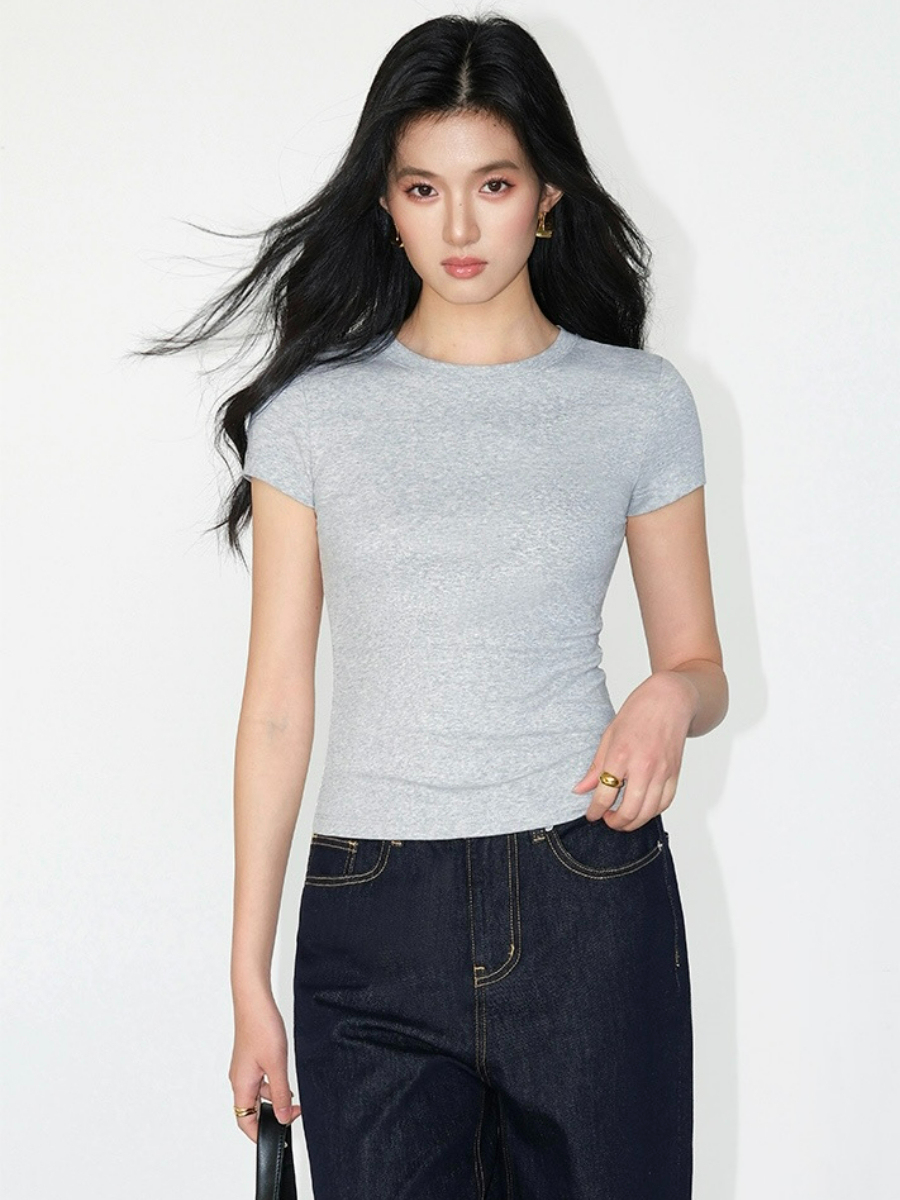 Jordy Classic Fit Tee-The Black Bow-