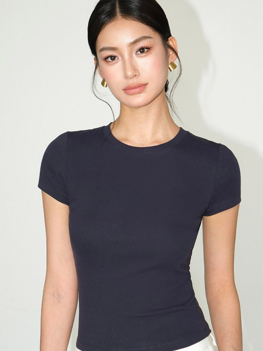 Jordy Classic Fit Tee-The Black Bow-