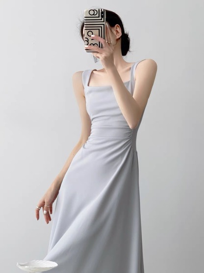 Nashla Square Neck Fit & Flare Dress -The Black Bow-