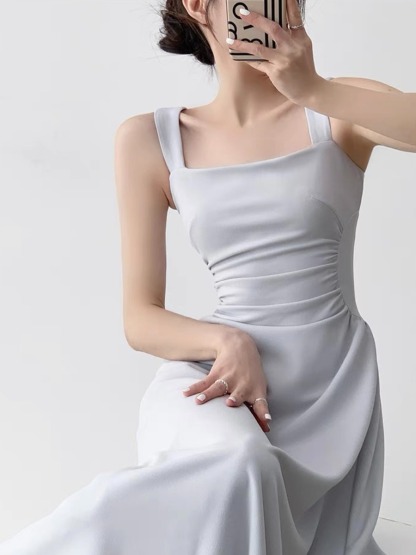 Nashla Square Neck Fit & Flare Dress -The Black Bow-