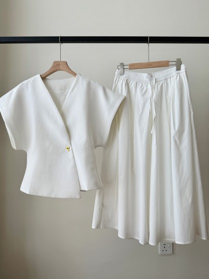 Vibha Sculpted Drape Top