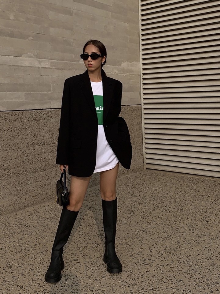 Kelsyn Sleek & Designer Oversized Padded Shoulder Blazer-The Black Bow-