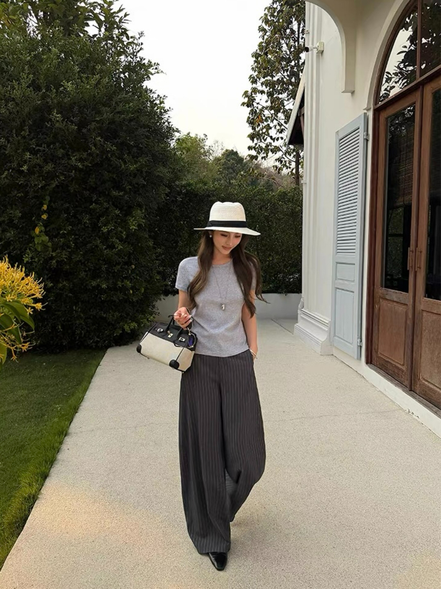 Florene Round Neck Basic Top