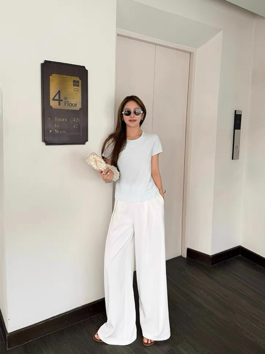 Florene Round Neck Basic Top