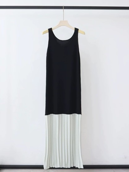 Elise Color Binding Pleated Patchwork Knit Dress-The Black Bow-