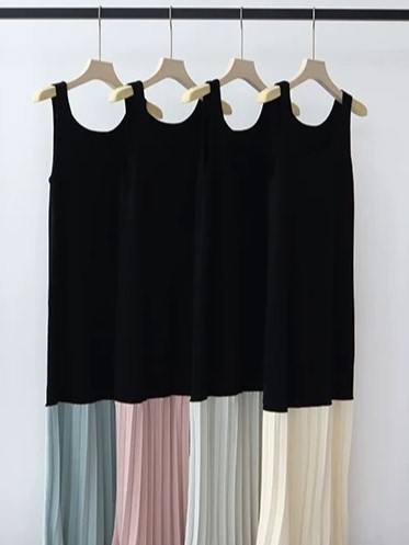 Elise Color Binding Pleated Patchwork Knit Dress-The Black Bow-