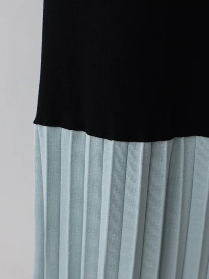 Elise Color Binding Pleated Patchwork Knit Dress-The Black Bow-