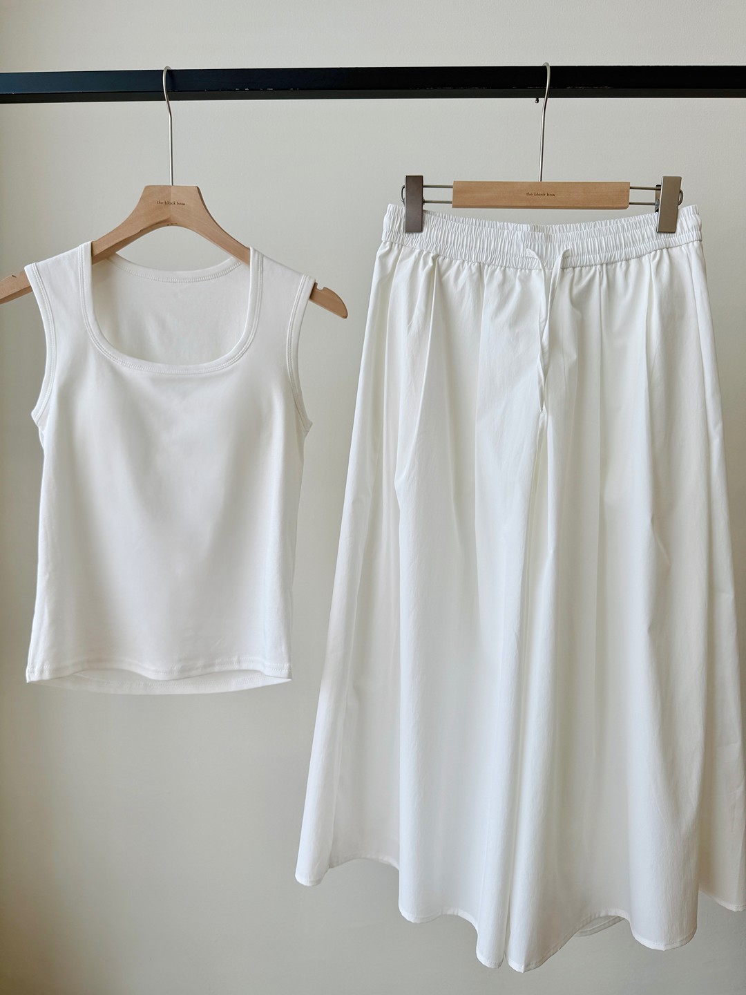 Van Textured Flowy Culottes