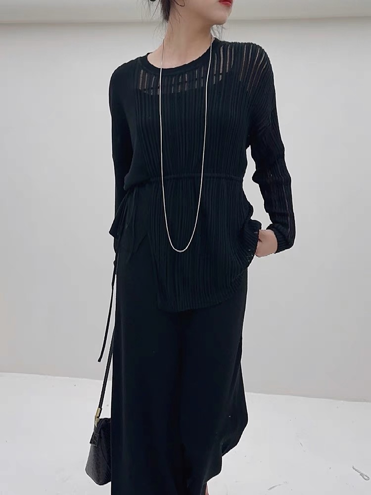 Erin Sheer Knit Top-The Black Bow-