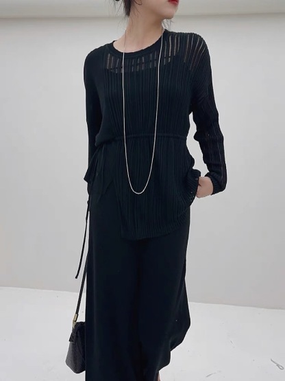 Erin Sheer Knit Top-The Black Bow-