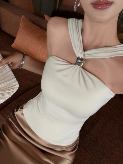 Fatmah Ring-Detail Halter Neck Top