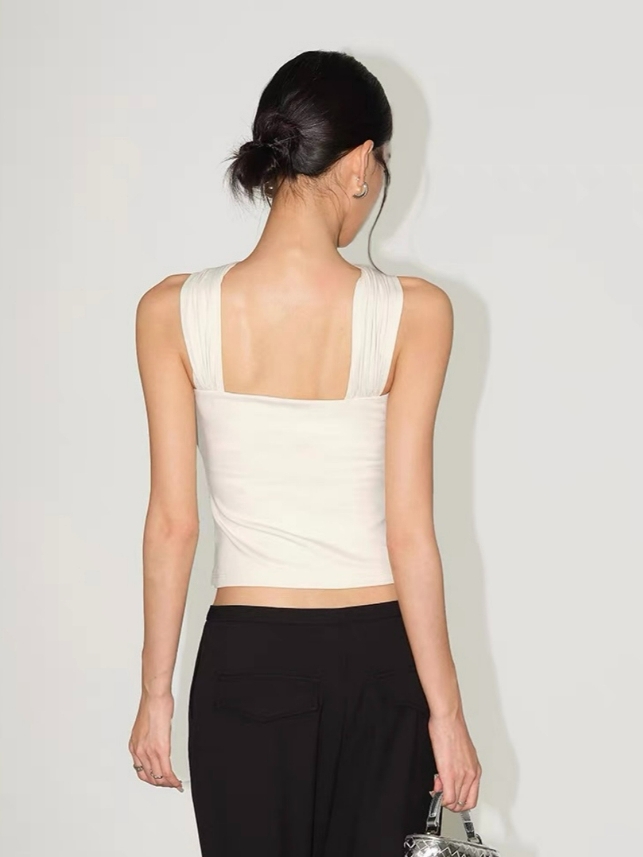 Fatmah Ring-Detail Halter Neck Top