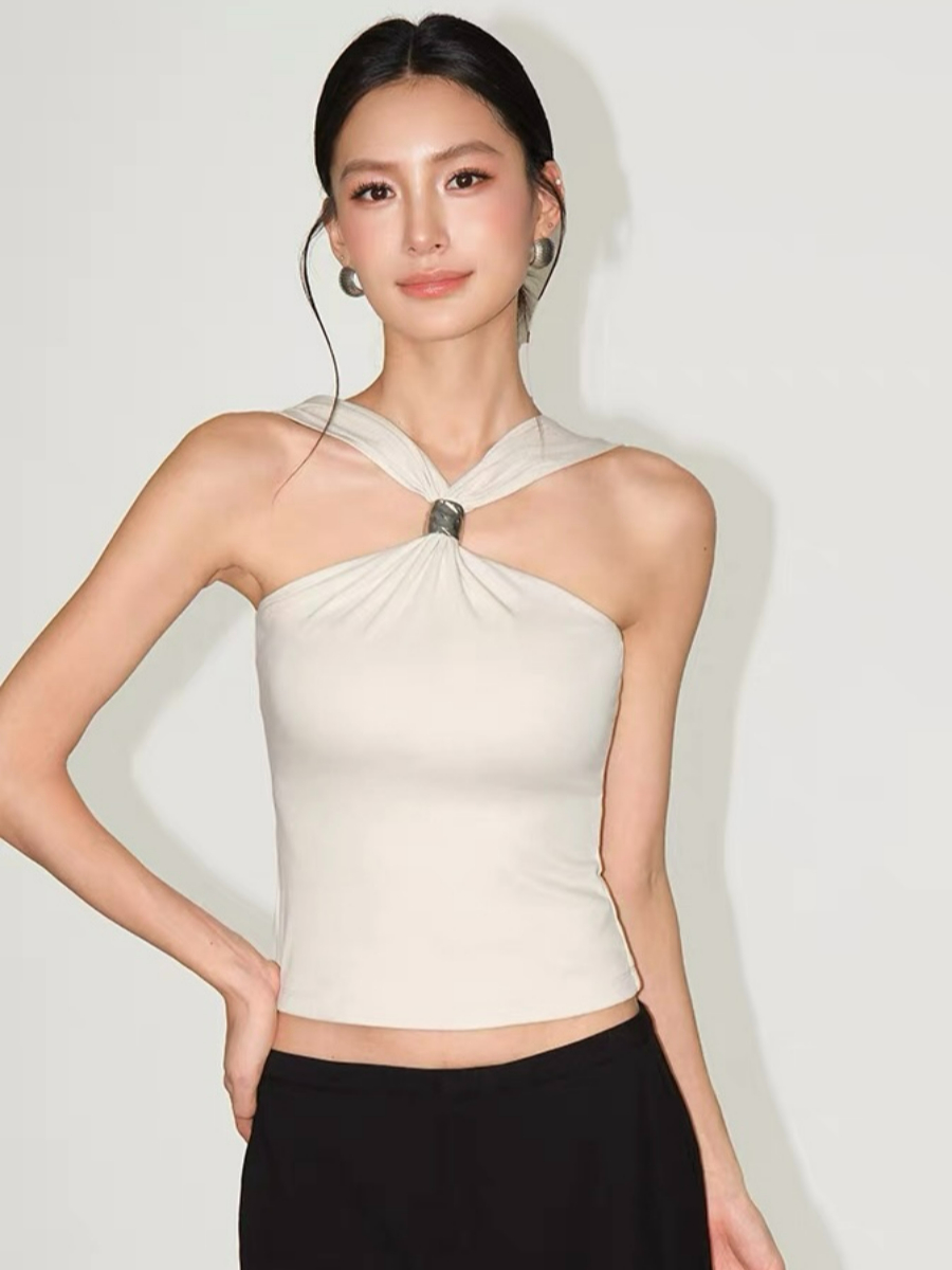 Fatmah Ring-Detail Halter Neck Top