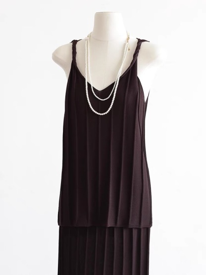 Emmett Twist Knot V-Neck Knit Top-The Black Bow-