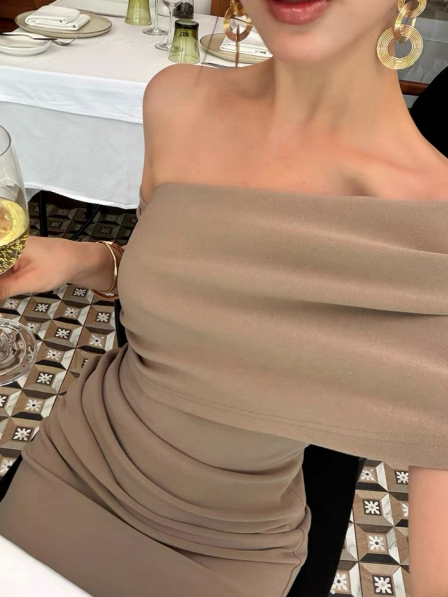 Frederika Asymmetric Shoulder Dinner Dress
