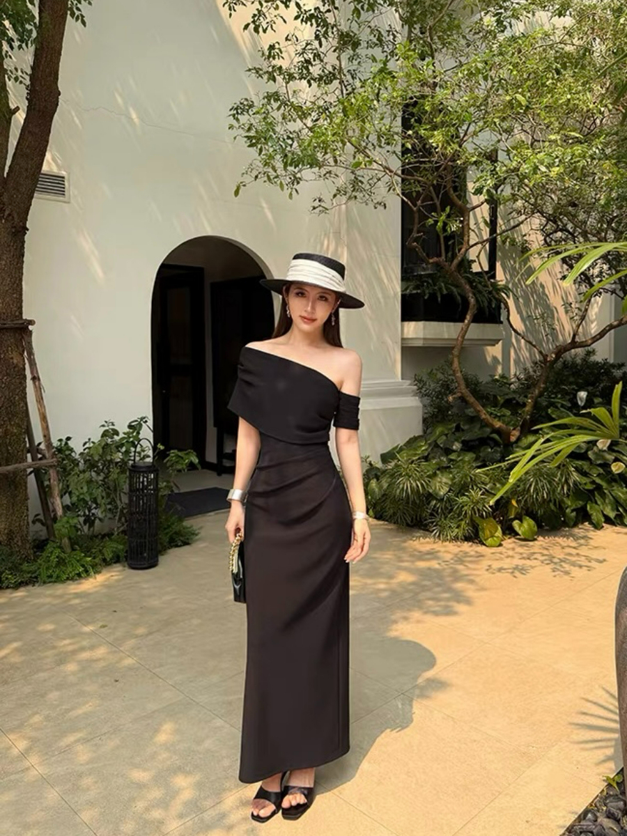 Frederika Asymmetric Shoulder Dinner Dress