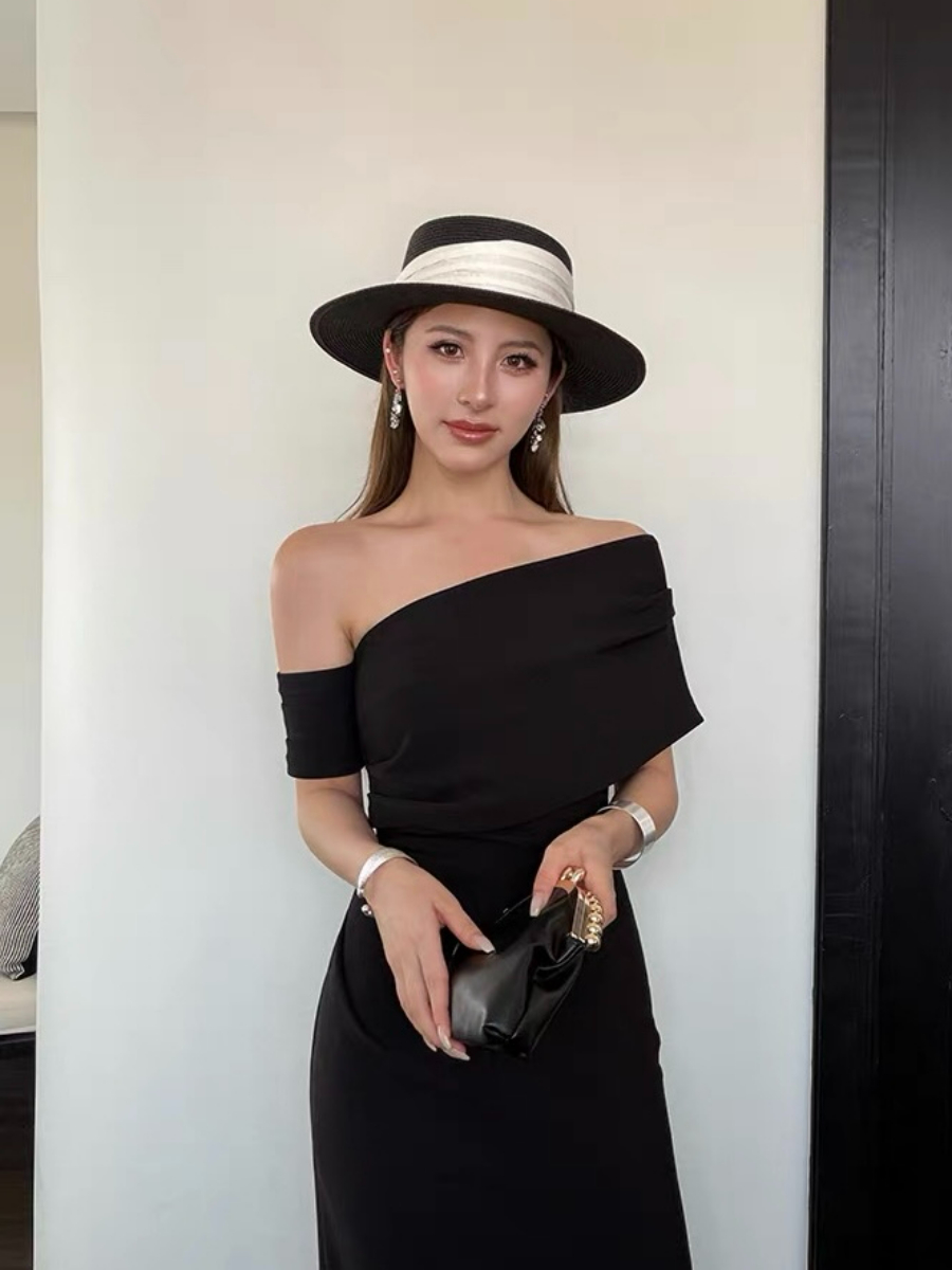 Frederika Asymmetric Shoulder Dinner Dress