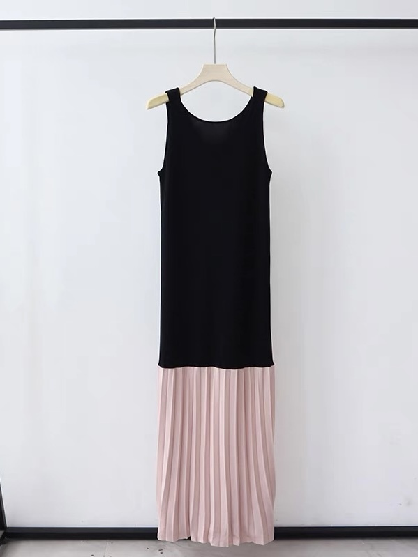 Elise Color Binding Pleated Patchwork Knit Dress-The Black Bow-