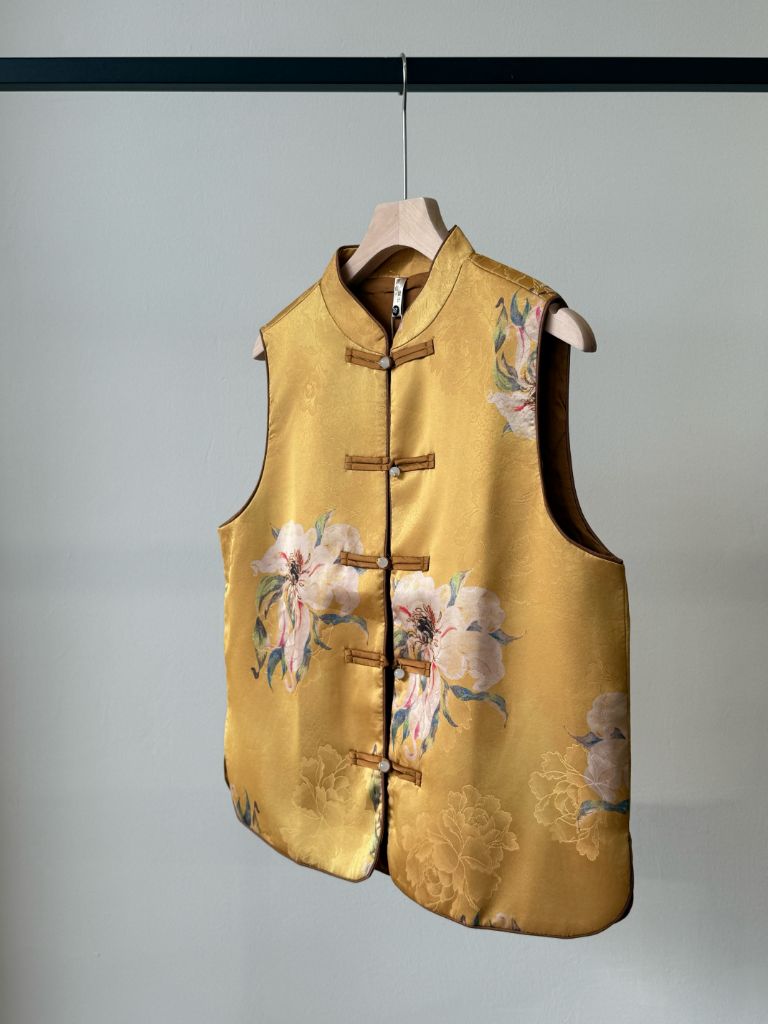 Shuang Pu Oriental Vest