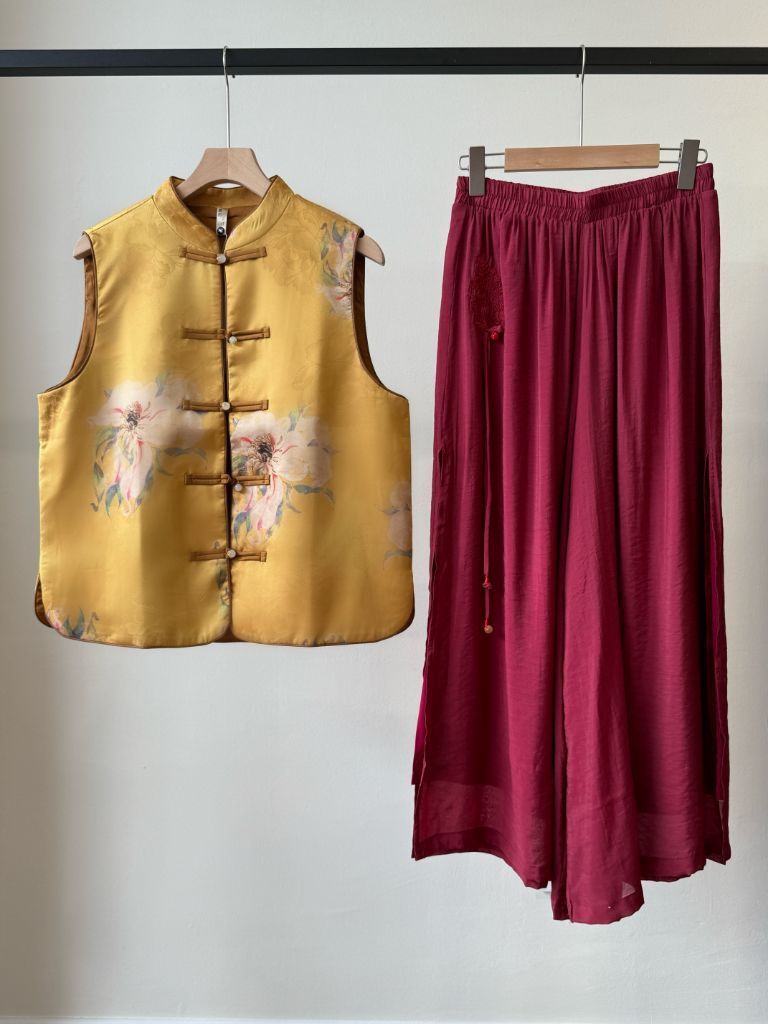 Shuang Pu Oriental Vest