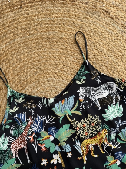 Sheeta Wildlife Graphic Cami Top (Discounted-S size)-The Black Bow-