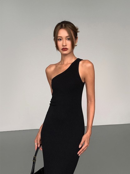 Vennie One Shoulder Back Slit Midi Dress-The Black Bow-