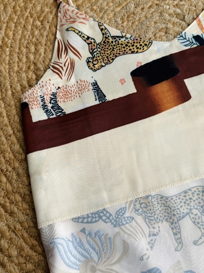 Sheeta Wildlife Graphic Cami Top (Discounted-S size)-The Black Bow-